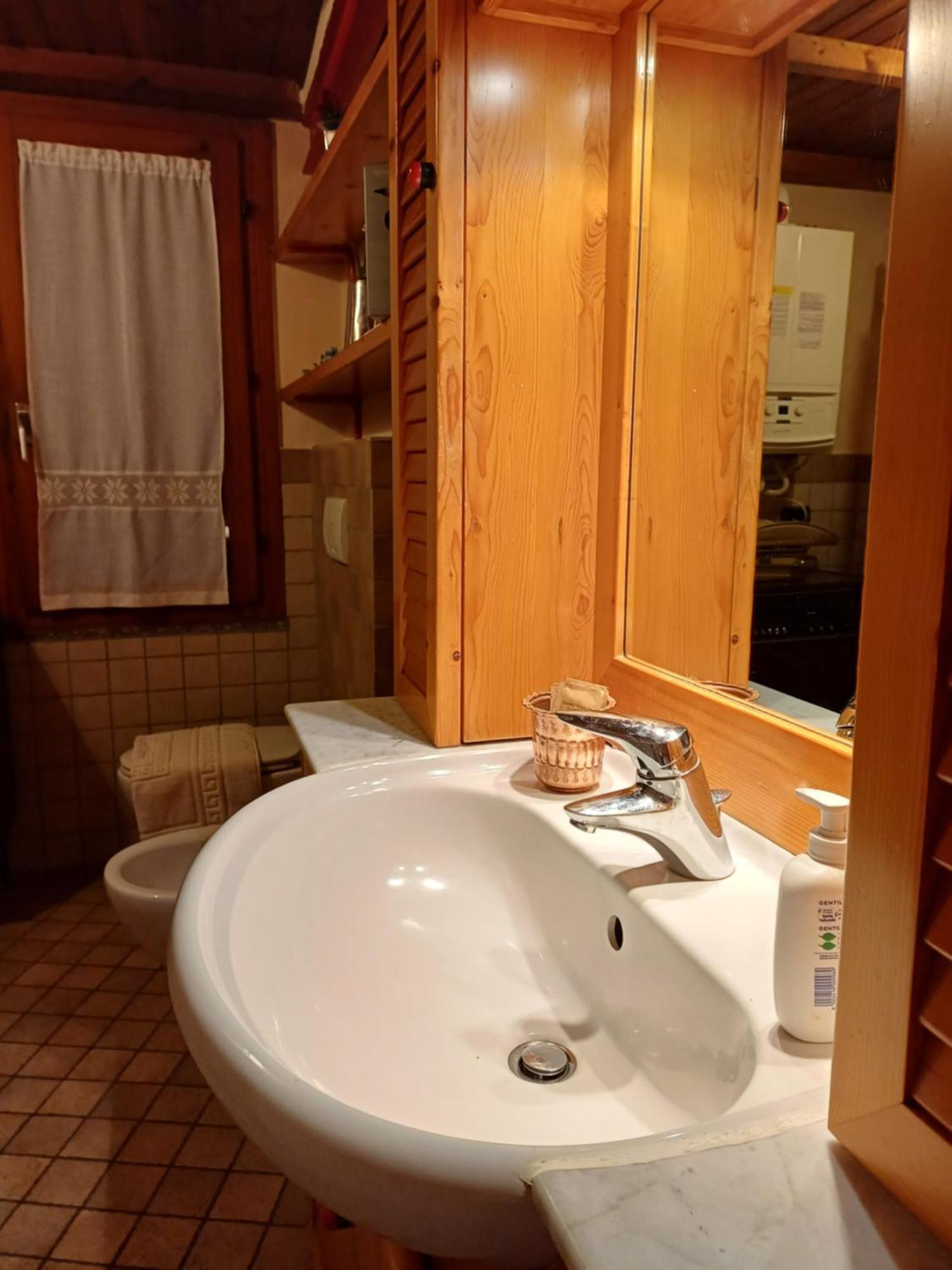 Casa Vacanze Ca' Moreschi Berzo エクステリア 写真