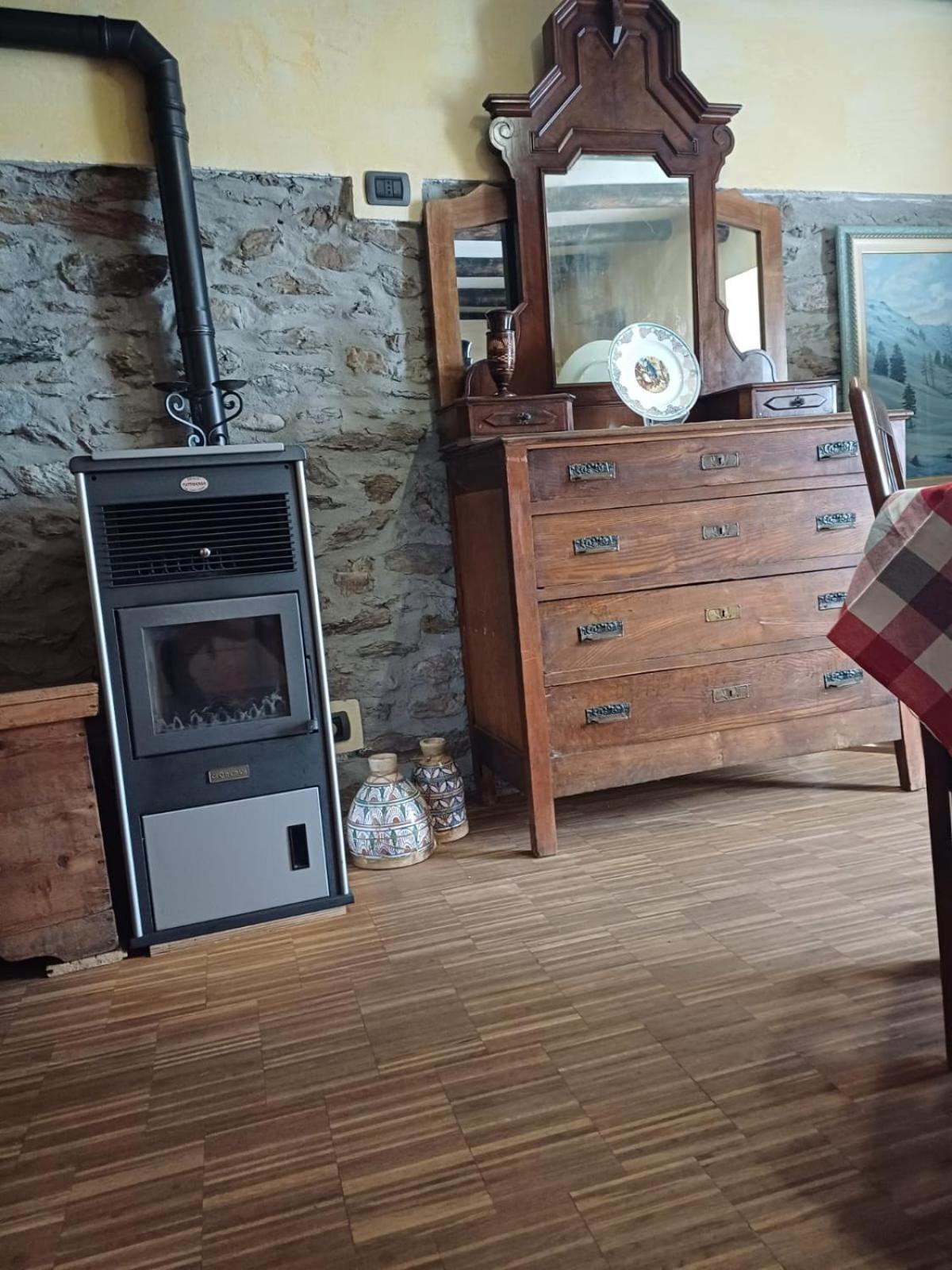 Casa Vacanze Ca' Moreschi Berzo エクステリア 写真